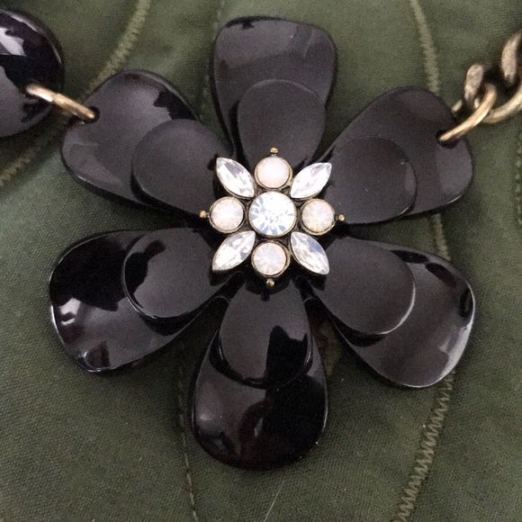 Baublebar flower statement necklace. - Picture 3 of 3